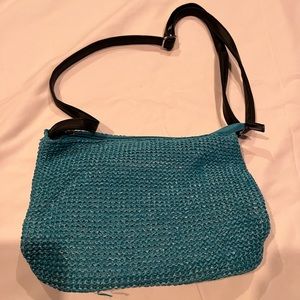 NEW Woven Purse with Zipper Closure